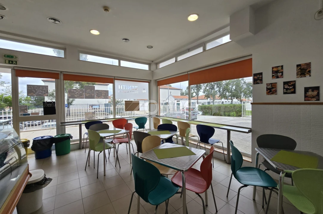 Negócio para Venda em Leiria, Pousos, Barreira e Cortes Foto 13