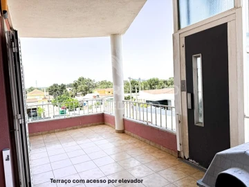 Moradia T5 para Venda em Amora