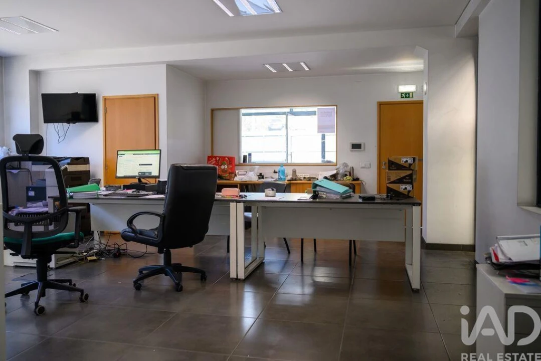 Armazém para Venda em Nogueira do Cravo e Pindelo Foto 22