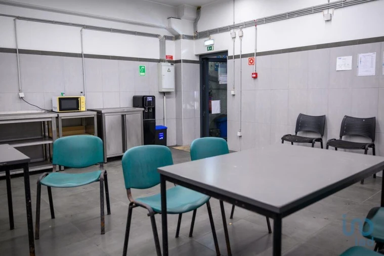 Armazém para Venda em Nogueira do Cravo e Pindelo Foto 12