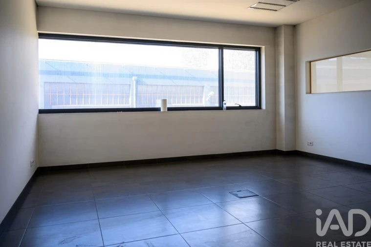 Armazém para Venda em Nogueira do Cravo e Pindelo Foto 17