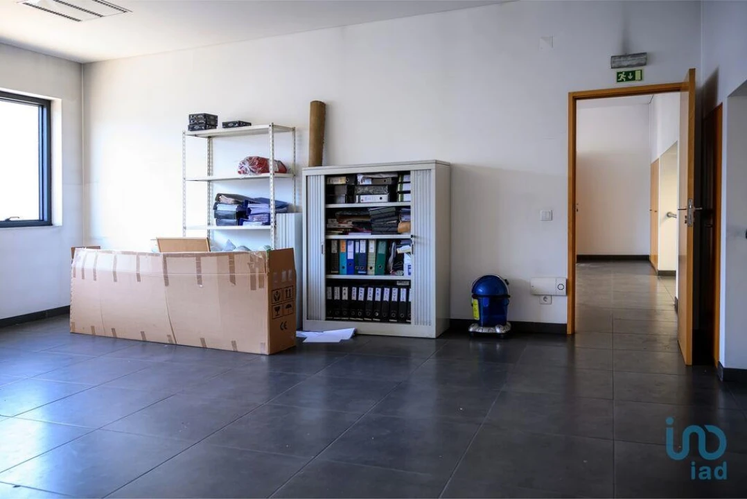 Armazém para Venda em Nogueira do Cravo e Pindelo Foto 14