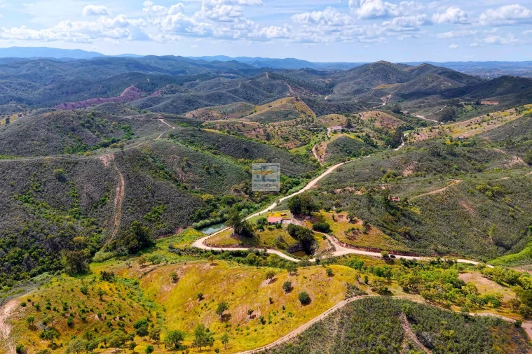 Quinta T2 para Venda em São Bartolomeu de Messines Foto 36