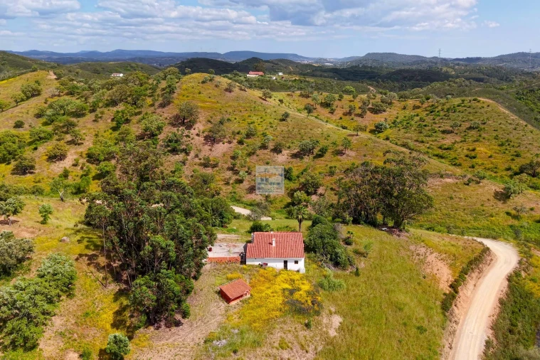 Quinta T2 para Venda em São Bartolomeu de Messines Foto 35
