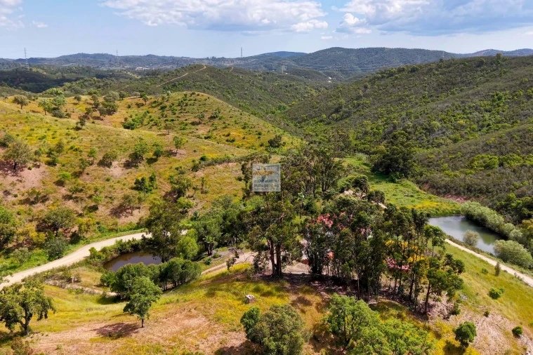 Quinta T2 para Venda em São Bartolomeu de Messines Foto 33
