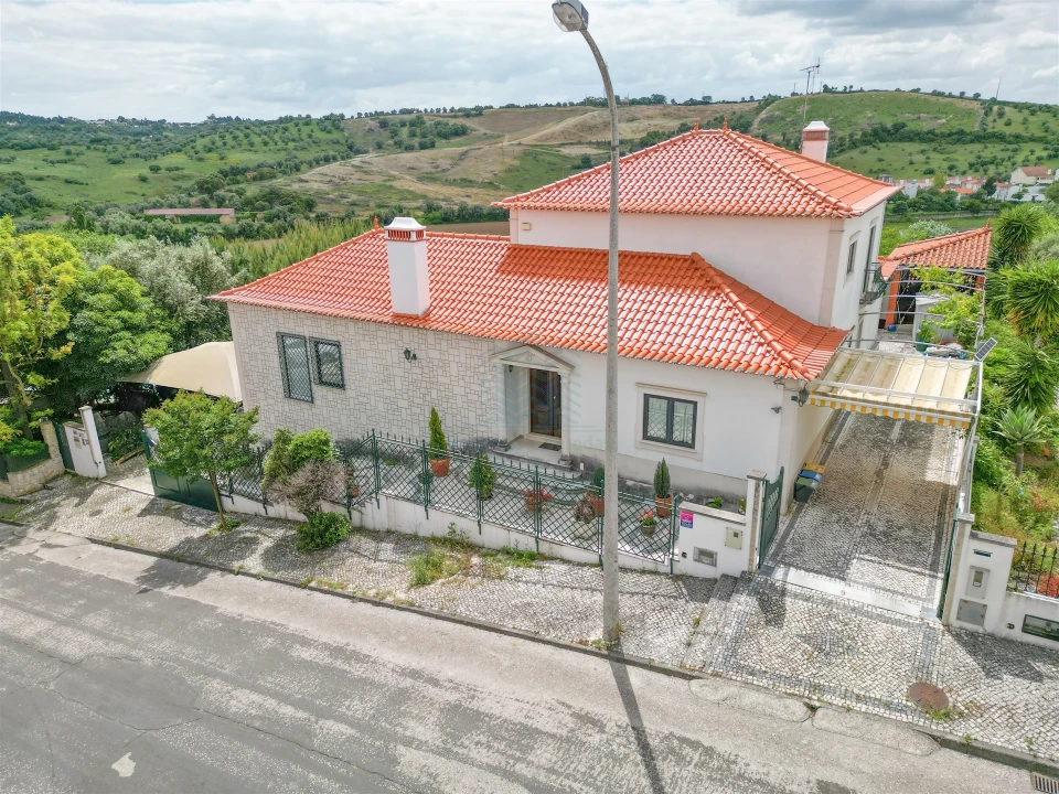 Moradia T3 para Venda em Torres Novas (São Pedro), Lapas e Ribeira Branca Foto 2