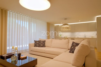 Apartamento T4 para Venda em Santa Marinha e São Pedro da Afurada