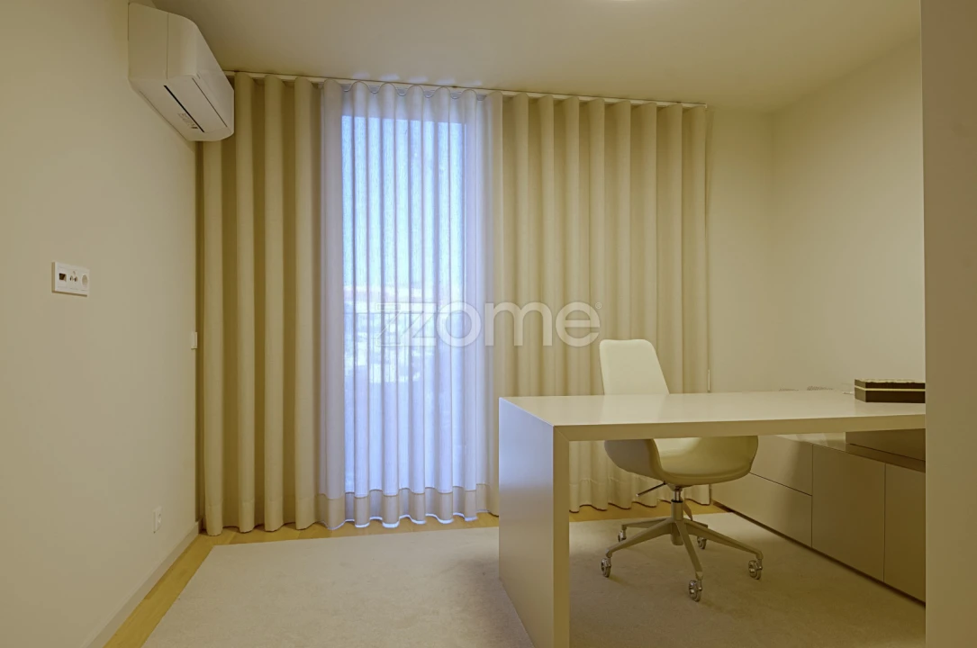 Apartamento T4 para Venda em Santa Marinha e São Pedro da Afurada Foto 12