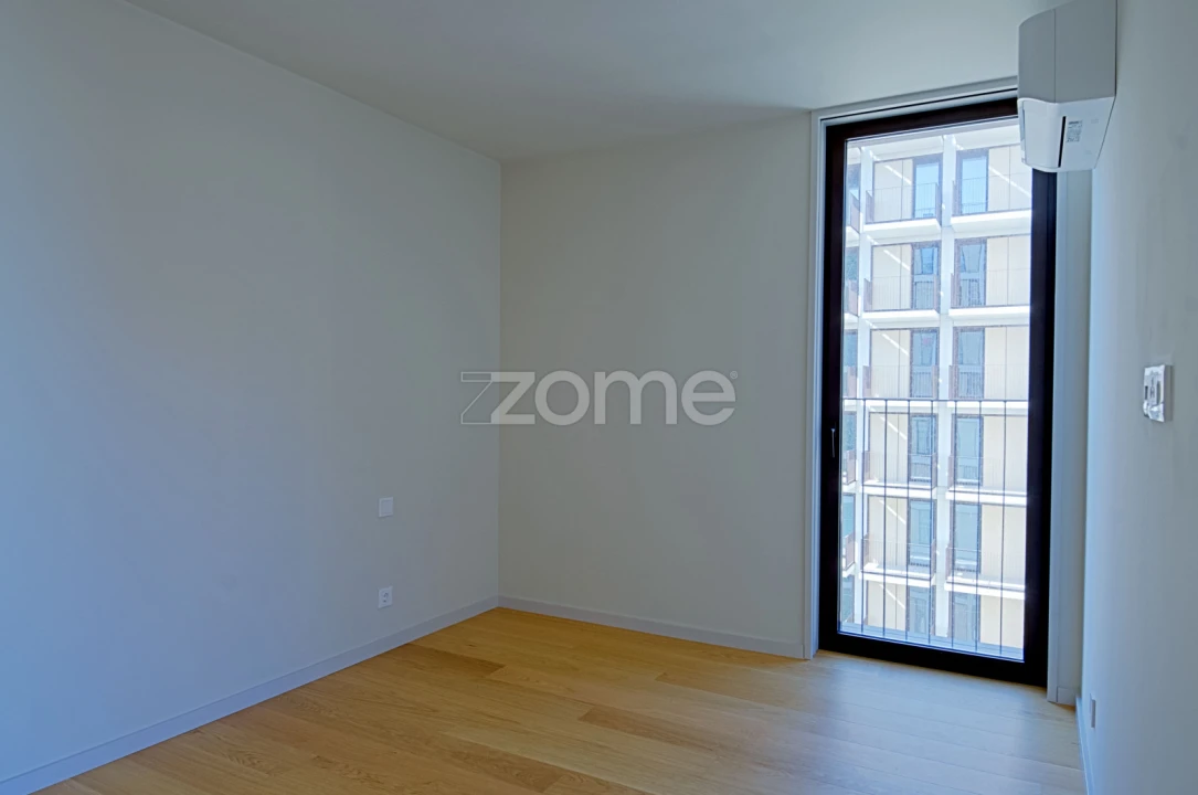 Apartamento T4 para Venda em Santa Marinha e São Pedro da Afurada Foto 21