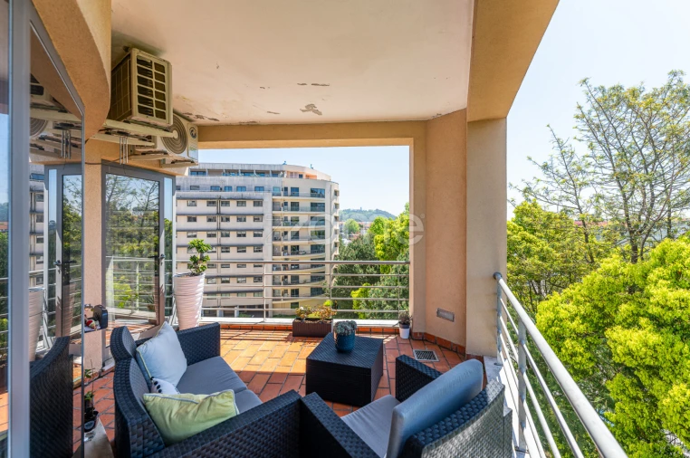 Apartamento T4 para Venda em Pedroso e Seixezelo Foto 17