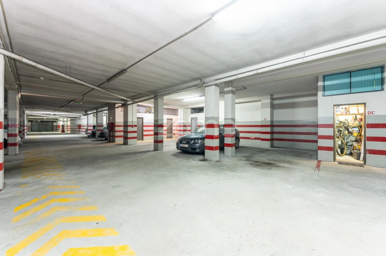 Apartamento T4 para Venda em Pedroso e Seixezelo Foto 39