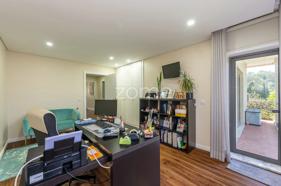 Apartamento T4 para Venda em Pedroso e Seixezelo Foto 34