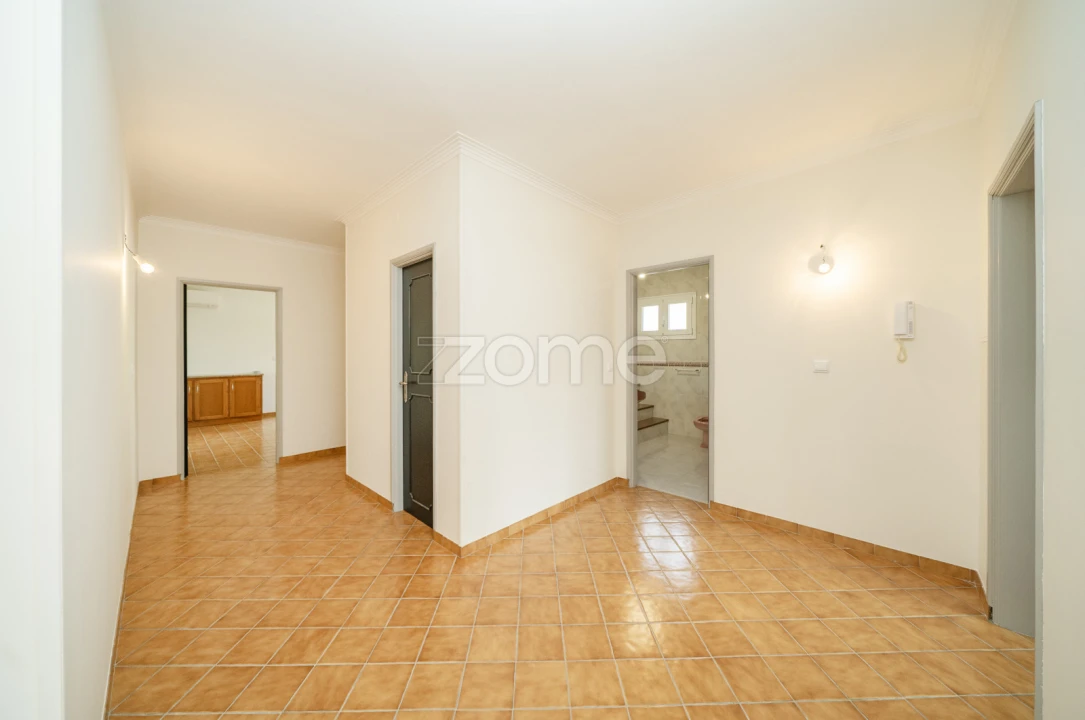 Moradia T3 para Venda em Caires Foto 33