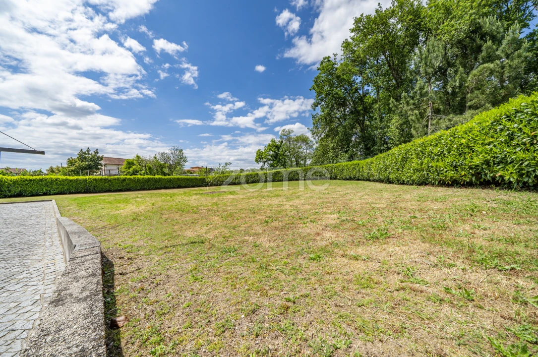 Moradia T3 para Venda em Caires Foto 46