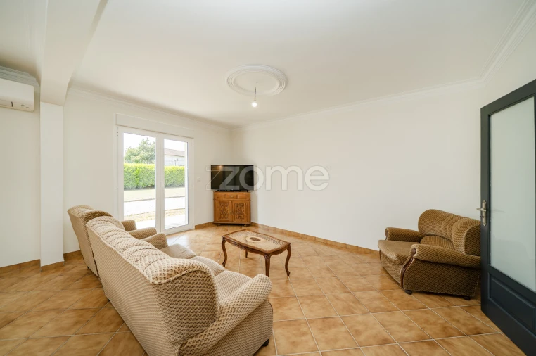 Moradia T3 para Venda em Caires Foto 12