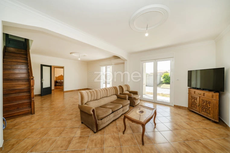 Moradia T3 para Venda em Caires Foto 14