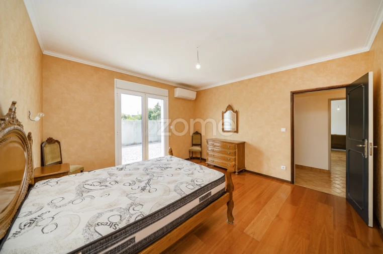 Moradia T3 para Venda em Caires Foto 22