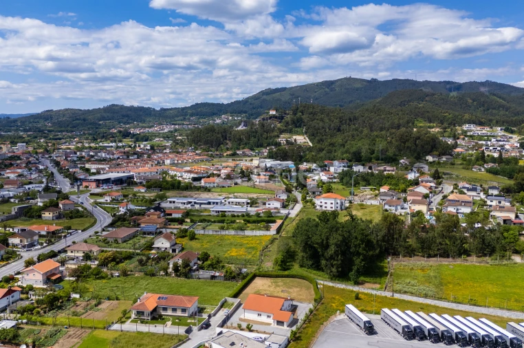 Moradia T3 para Venda em Caires Foto 51