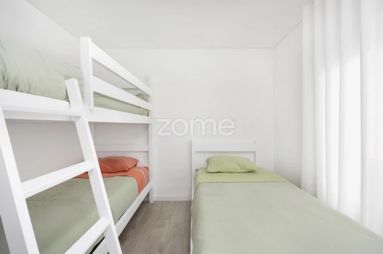 Apartamento T2 para Venda em Nazare Foto 26