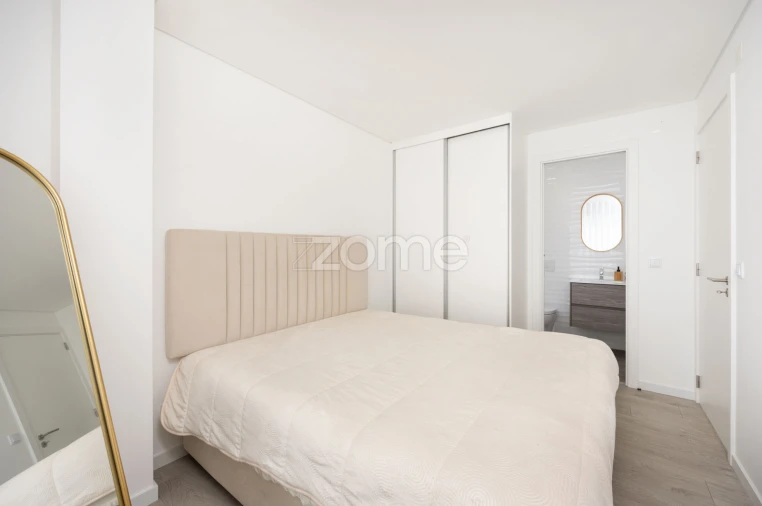 Apartamento T2 para Venda em Nazare Foto 1