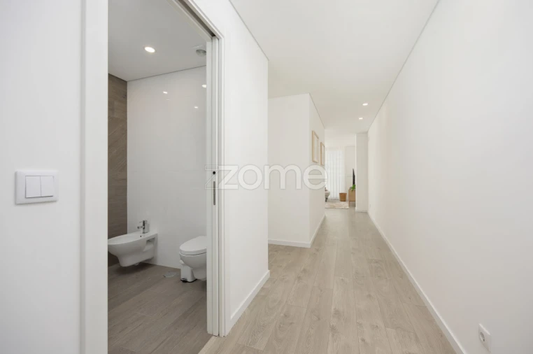 Apartamento T2 para Venda em Nazare Foto 16