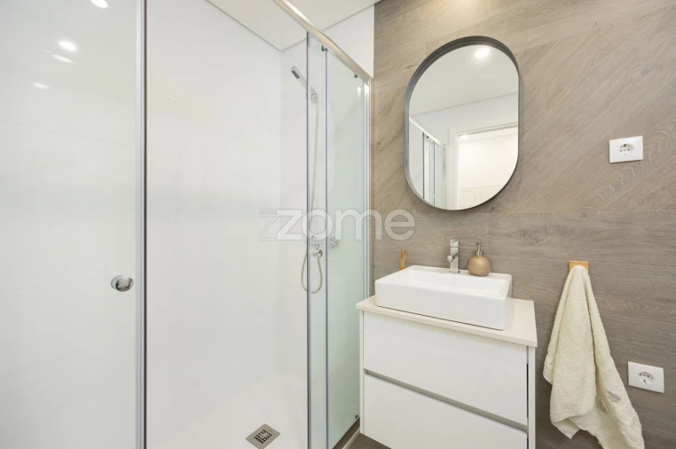 Apartamento T2 para Venda em Nazare Foto 14