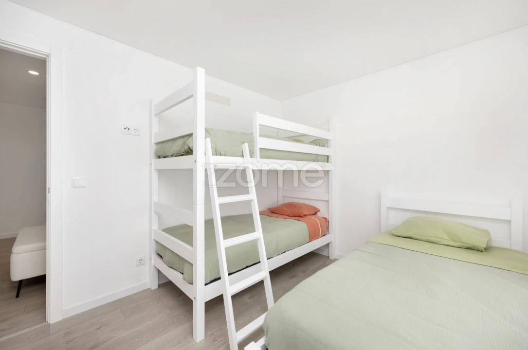 Apartamento T2 para Venda em Nazare Foto 27