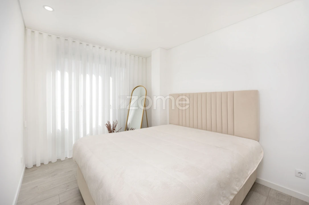 Apartamento T2 para Venda em Nazare Foto 23