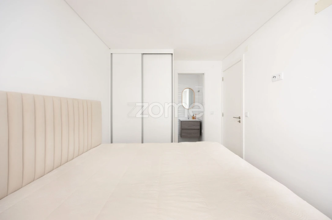 Apartamento T2 para Venda em Nazare Foto 22