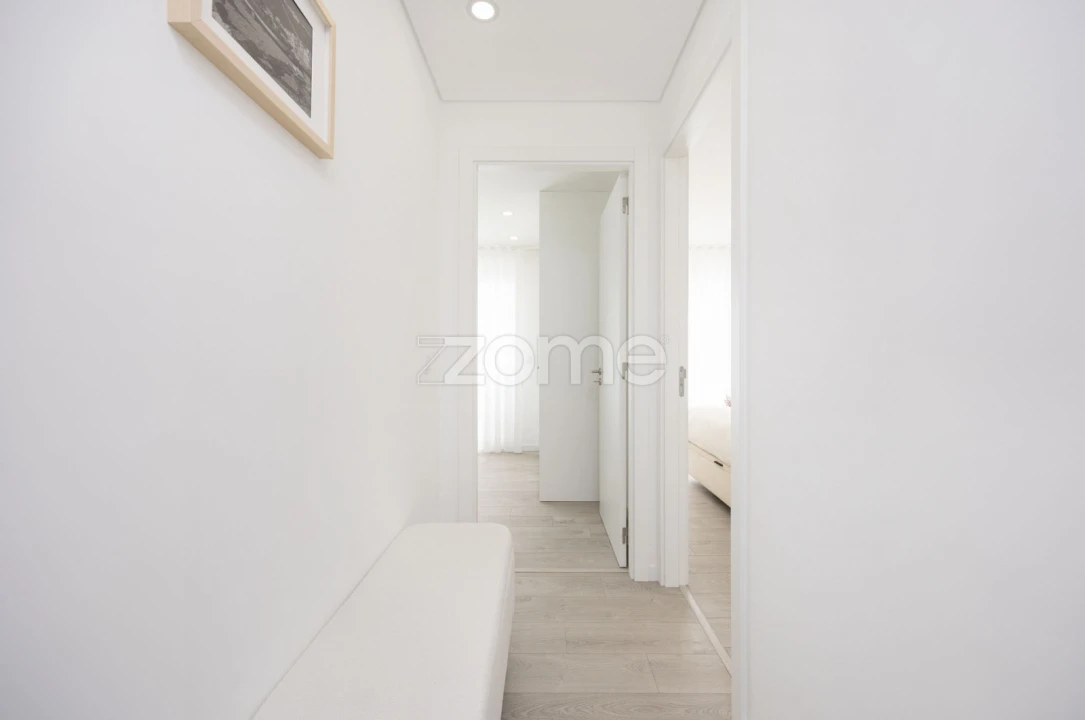 Apartamento T2 para Venda em Nazare Foto 24