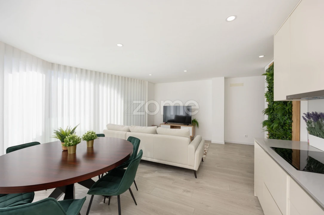 Apartamento T2 para Venda em Nazare Foto 7