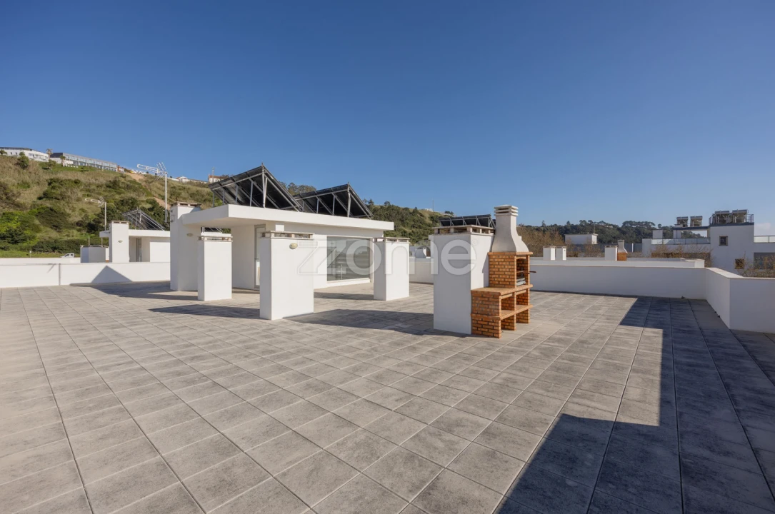 Apartamento T2 para Venda em Nazare Foto 32