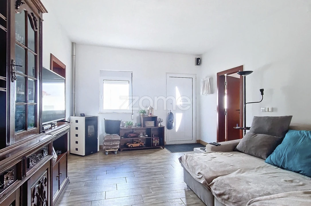 Moradia T3 para Venda em Marinha das Ondas Foto 7