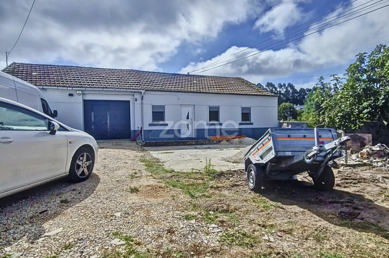 Moradia T3 para Venda em Marinha das Ondas Foto 31