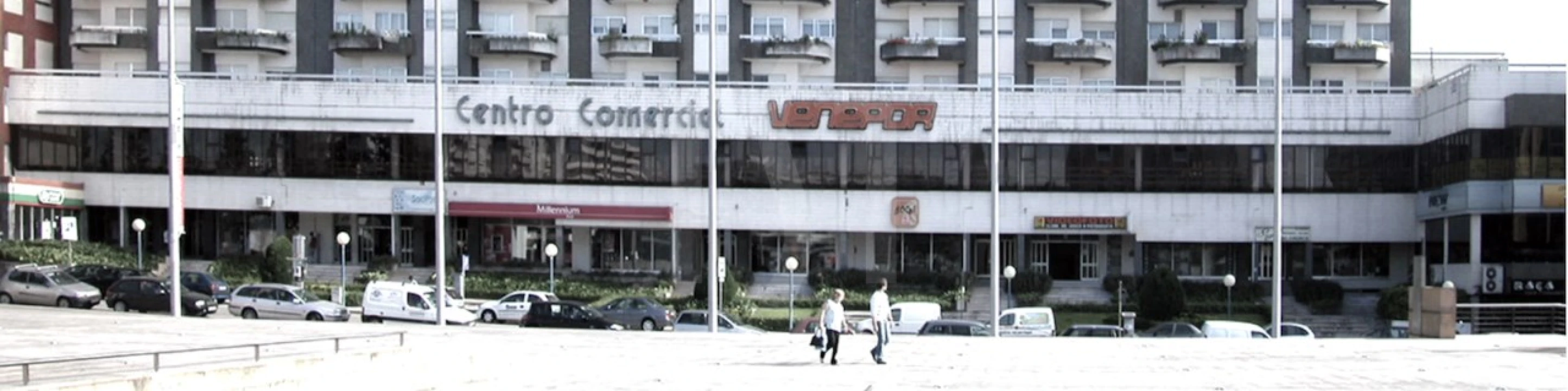 Loja para Venda em Cidade da Maia Foto 10