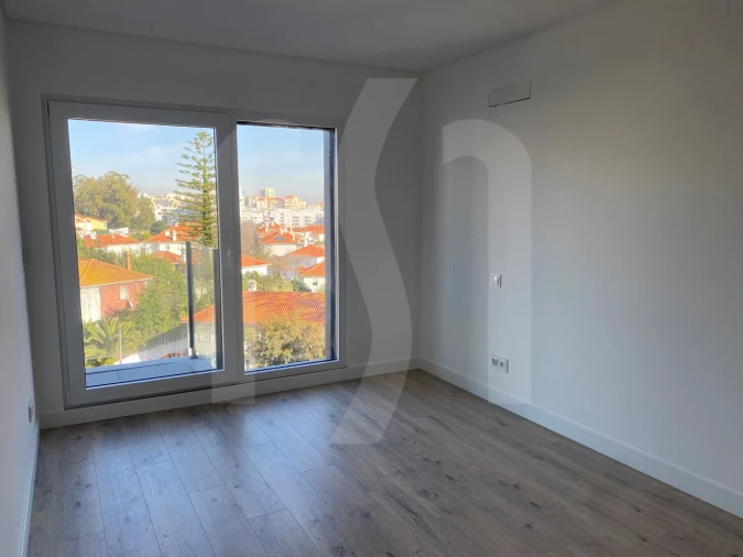Apartamento T3 para Venda em Benfica Foto 2
