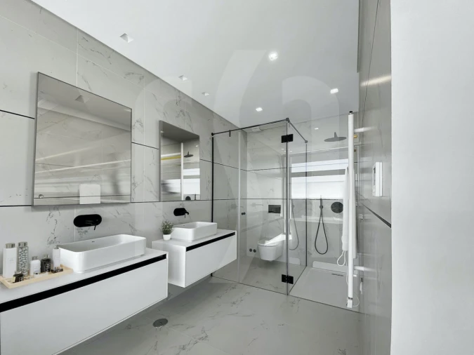 Moradia T6 para Venda em Vila Nova de Cacela Foto 11