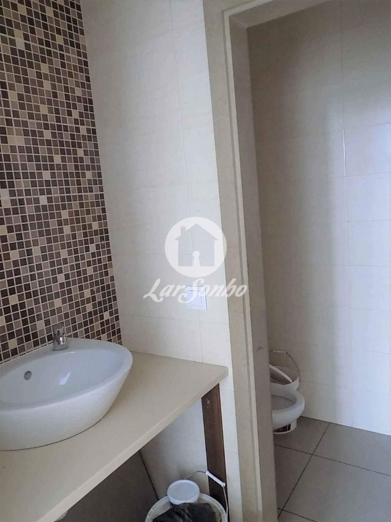 Loja para Venda em Delães Foto 3