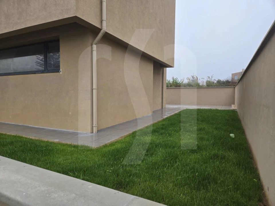 Moradia T3 para Venda em Madalena Foto 25