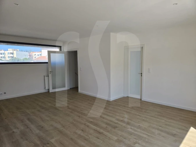 Moradia T3 para Venda em Madalena Foto 7