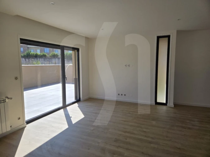 Moradia T3 para Venda em Madalena Foto 8