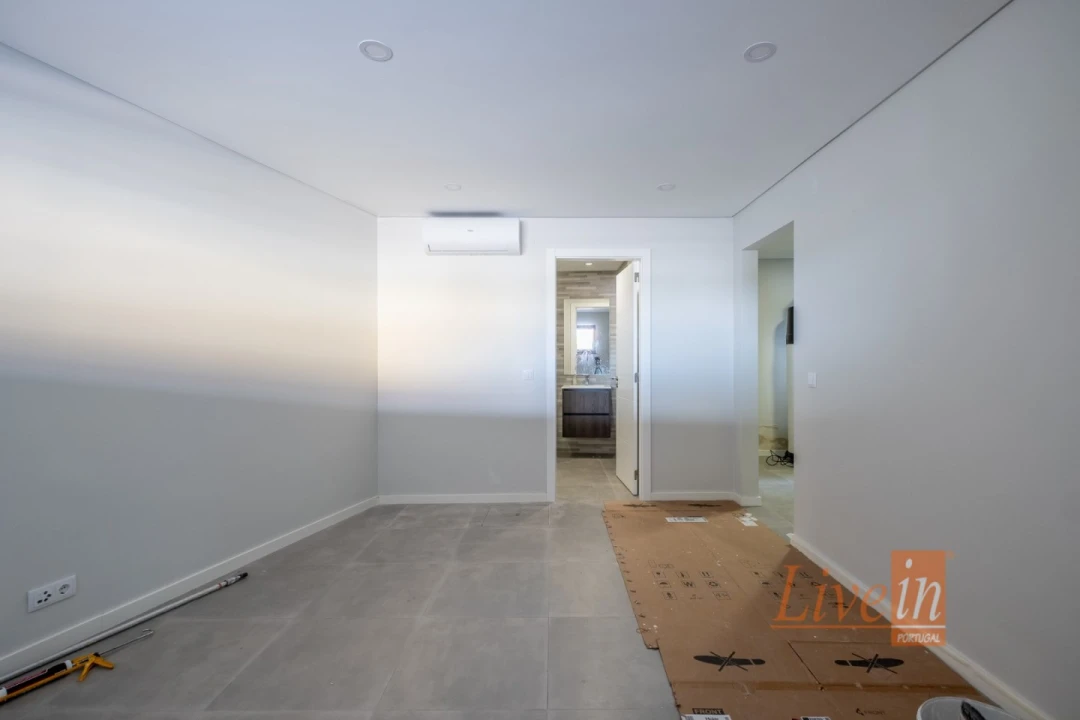 Moradia T5 para Venda em Enxara do Bispo, Gradil e Vila Franca do Rosário Foto 44