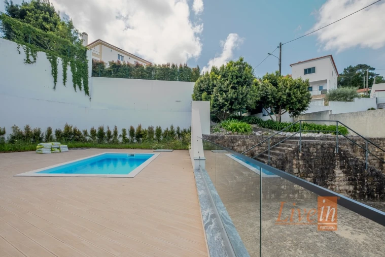 Moradia T5 para Venda em Enxara do Bispo, Gradil e Vila Franca do Rosário Foto 2