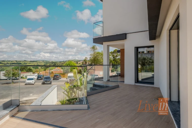 Moradia T5 para Venda em Enxara do Bispo, Gradil e Vila Franca do Rosário Foto 4