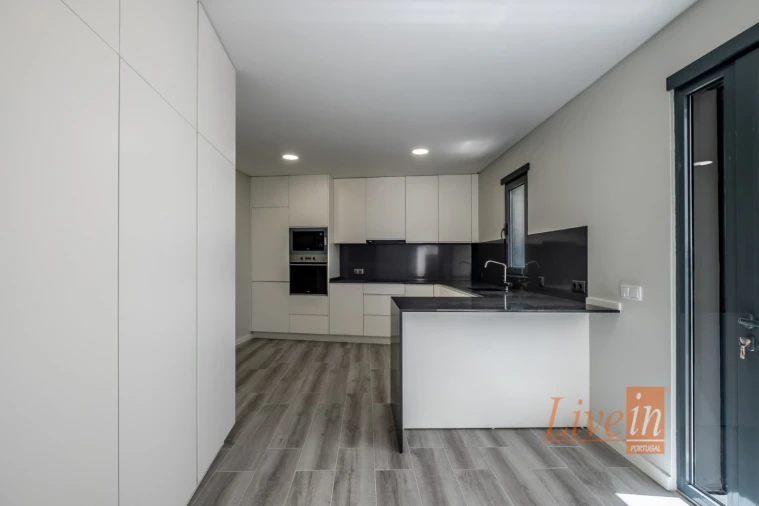 Moradia T5 para Venda em Enxara do Bispo, Gradil e Vila Franca do Rosário Foto 10