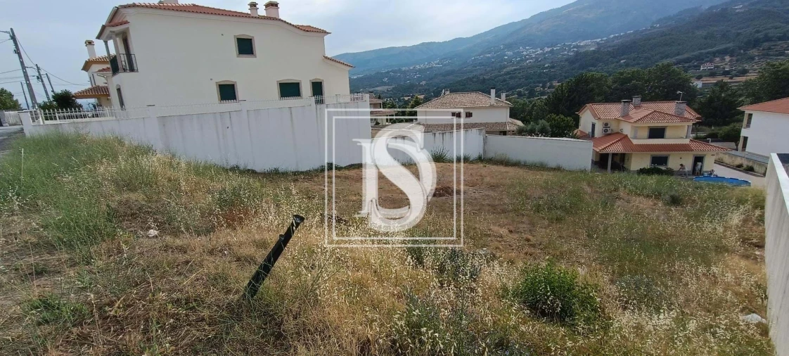 Terreno para Venda em Teixoso e Sarzedo Foto 5