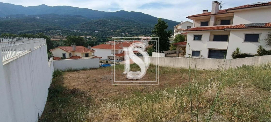 Terreno para Venda em Teixoso e Sarzedo Foto 6