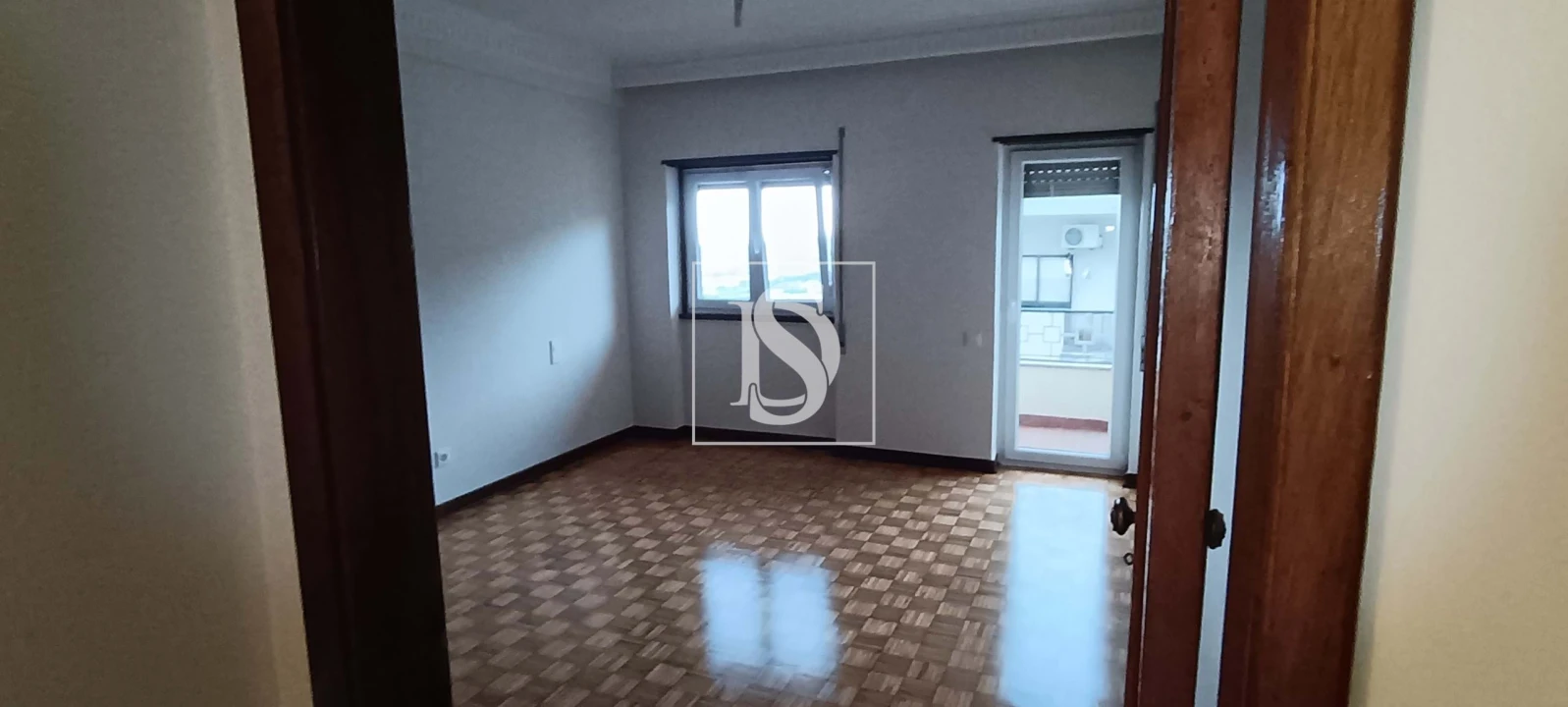 Apartamento T4 para Venda em Covilhã e Canhoso Foto 9