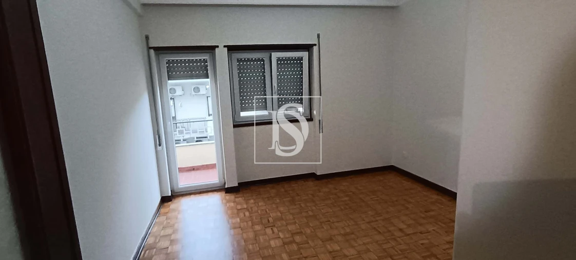 Apartamento T4 para Venda em Covilhã e Canhoso Foto 13
