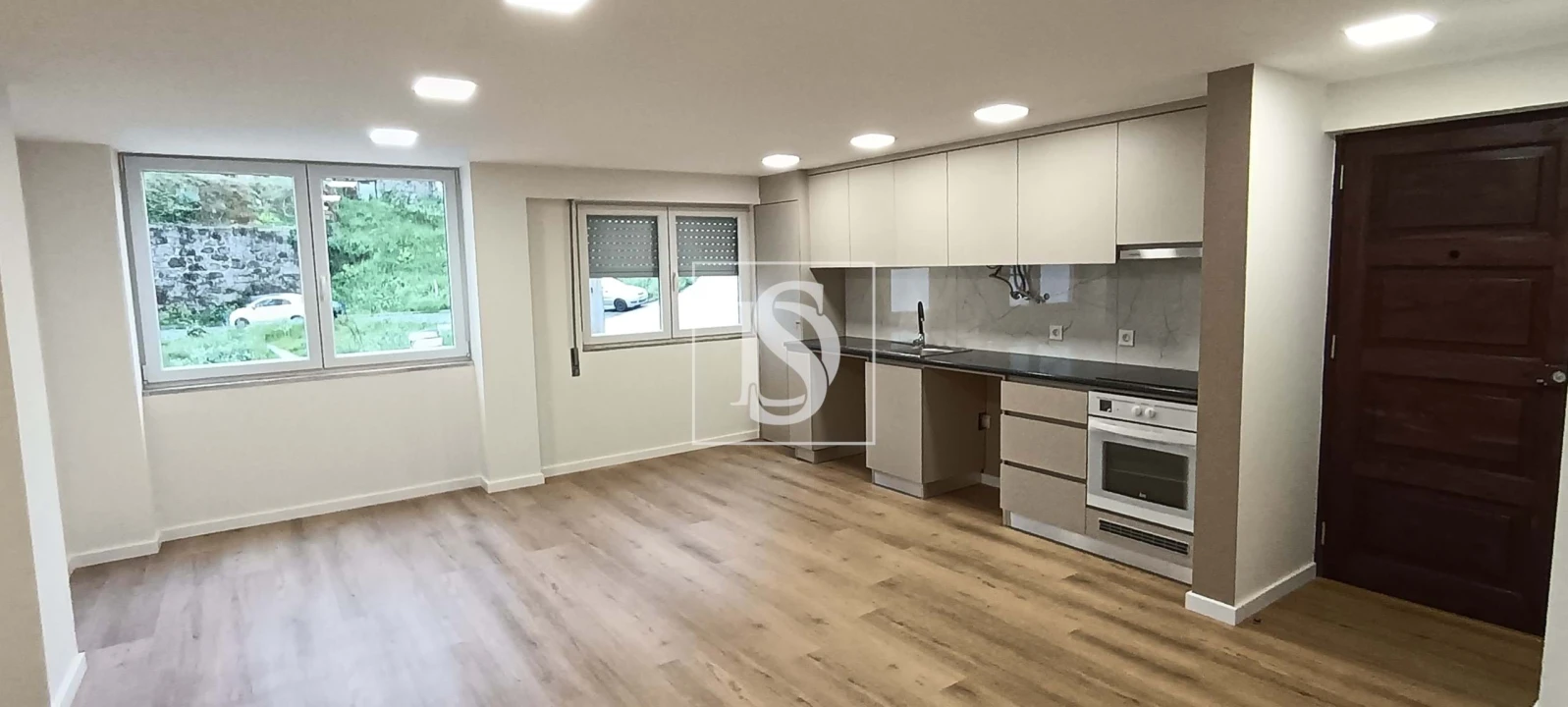 Apartamento T4 para Venda em Covilhã e Canhoso Foto 1